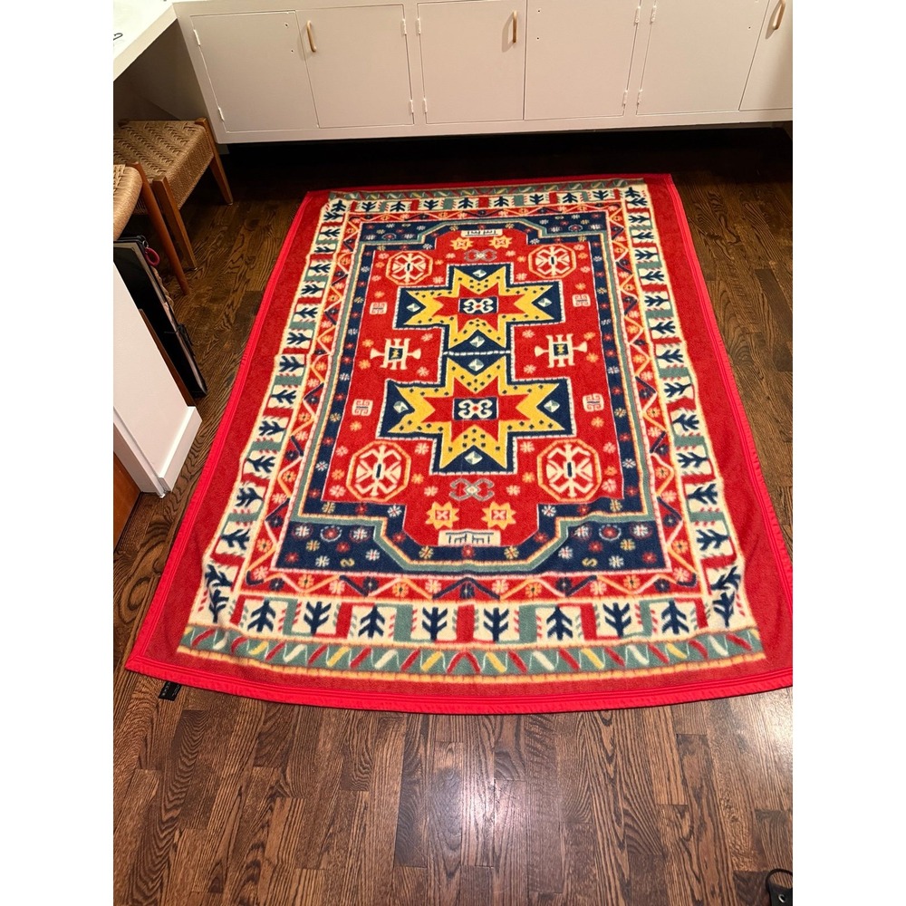 Revert. Tribal throw blanket